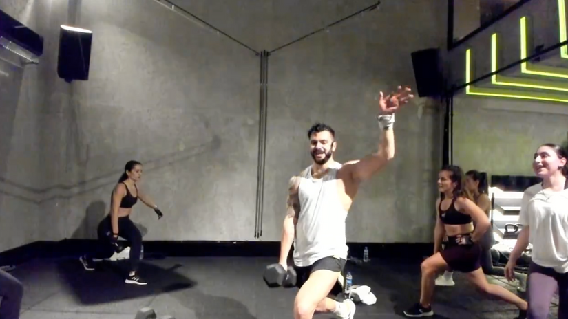 TOTAL BODY: Bacağın Yerinden Çıkacak